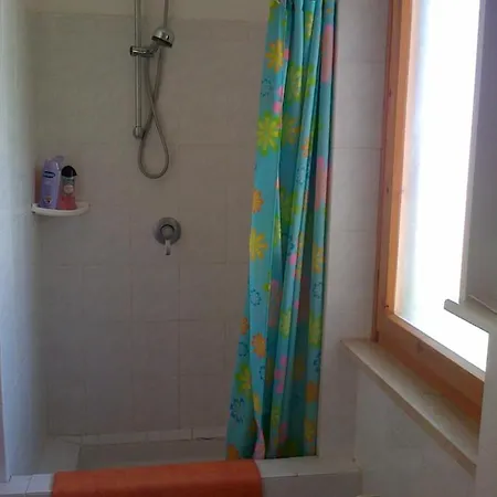 - Con Piscina